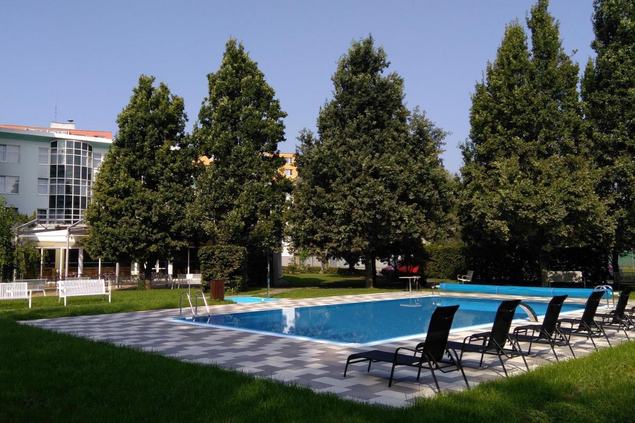 Hotel Jana Пршеров Екстер'єр фото
